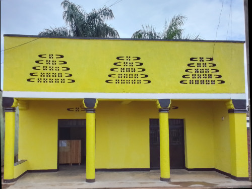 Restaurant agasanduka kibitekerezo in Ntenyo