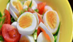 Salad with egg